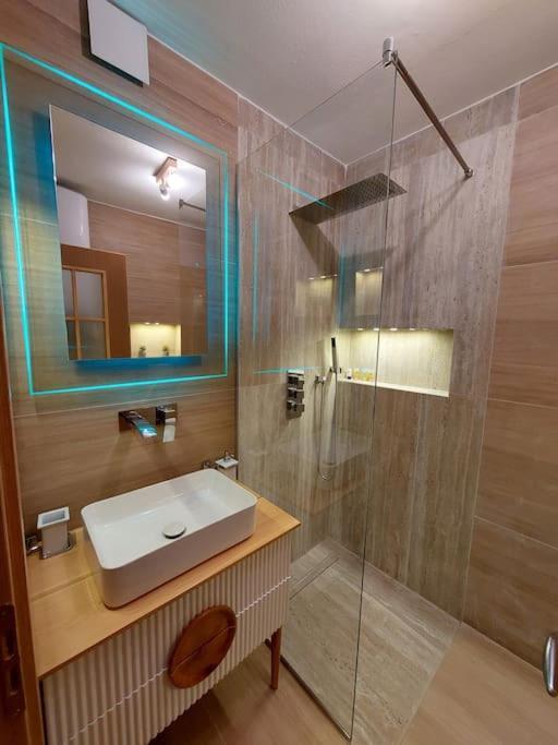 Apartamento Frequency 286 Tirane Exterior foto