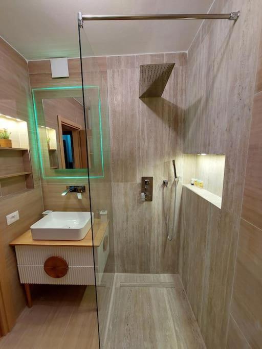 Apartamento Frequency 286 Tirane Exterior foto